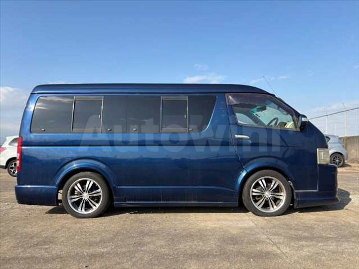 Toyota Hiace 2010 — 5