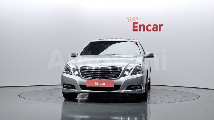 Mercedes-Benz E Class 2010 — 3