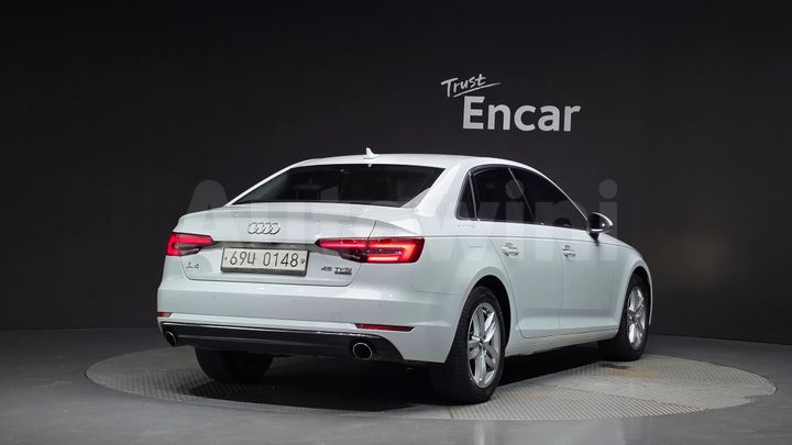 Audi A4 2016 — 2