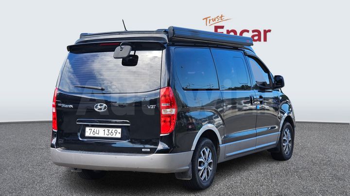 Hyundai Starex 2018 — 2