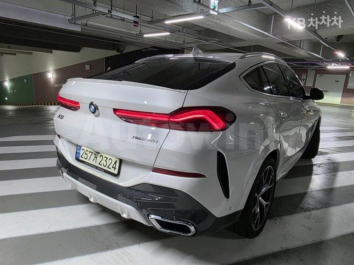 BMW X6 2021 — 4