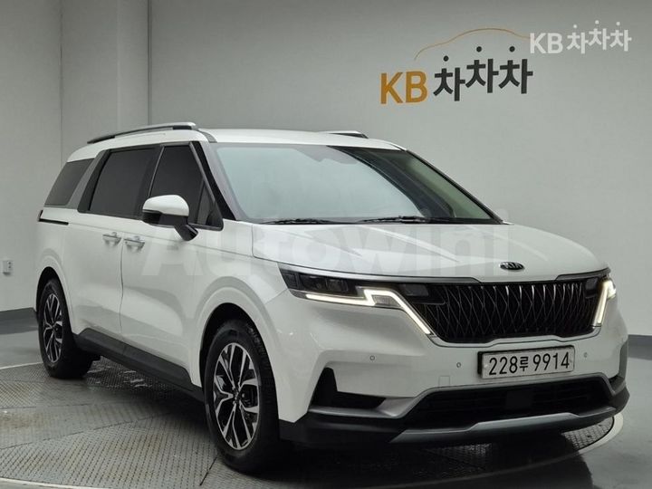 Kia Carnival 2021 — 4