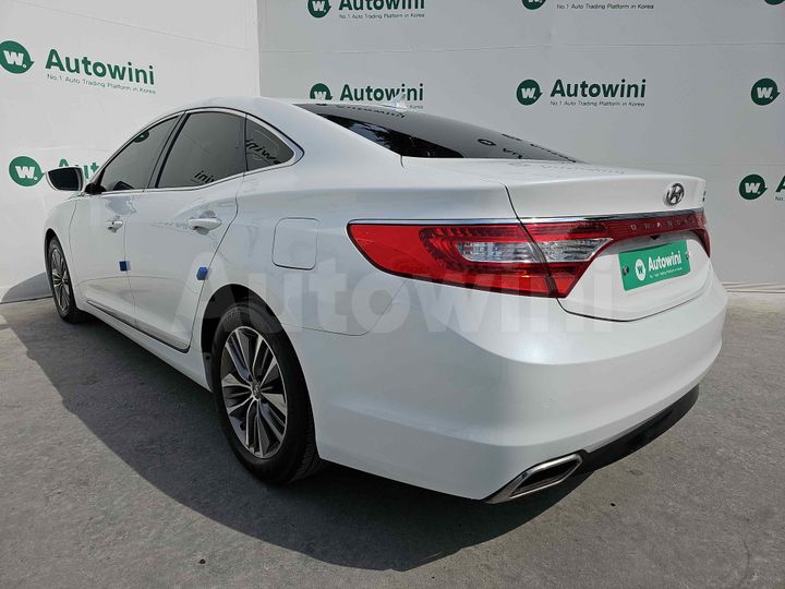 Hyundai Grandeur 2015 — 3