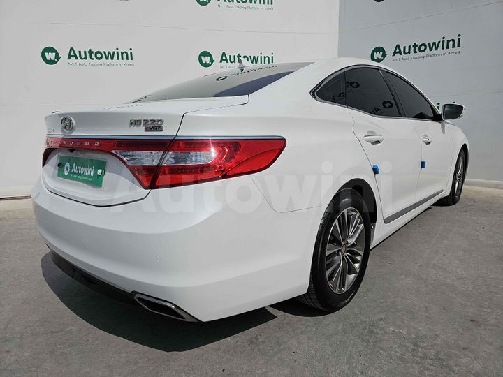 Hyundai Grandeur 2015 — 5