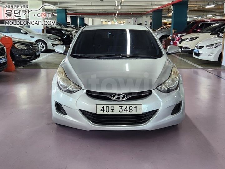 Hyundai Avante 2013 — 2