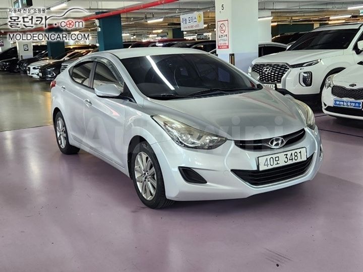 Hyundai Avante 2013 — 3