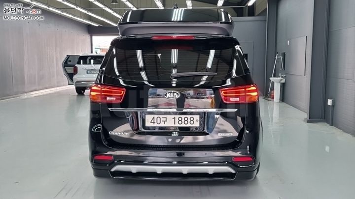 Kia Carnival 2018 — 4