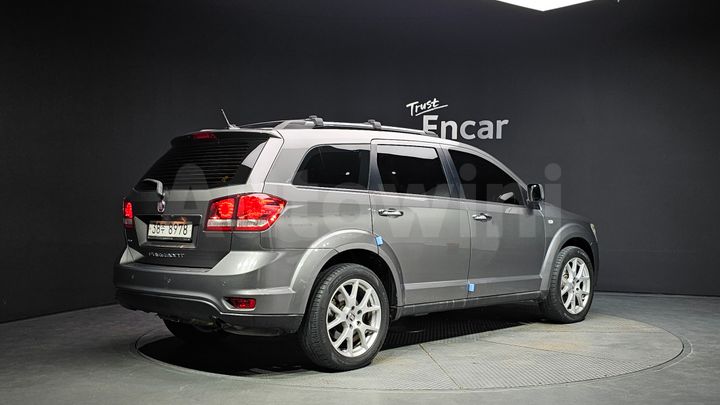 Fiat Freemont 2013 — 2