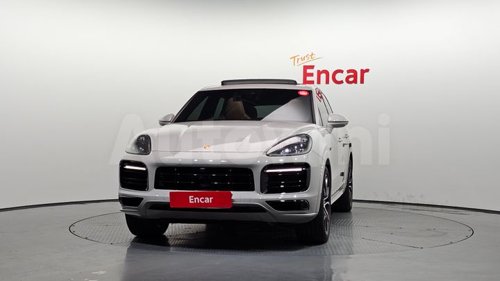 Porsche Cayenne 2021 — 3