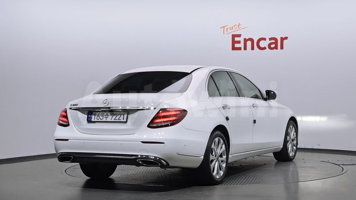 Mercedes Benz E Class 2018 — 2
