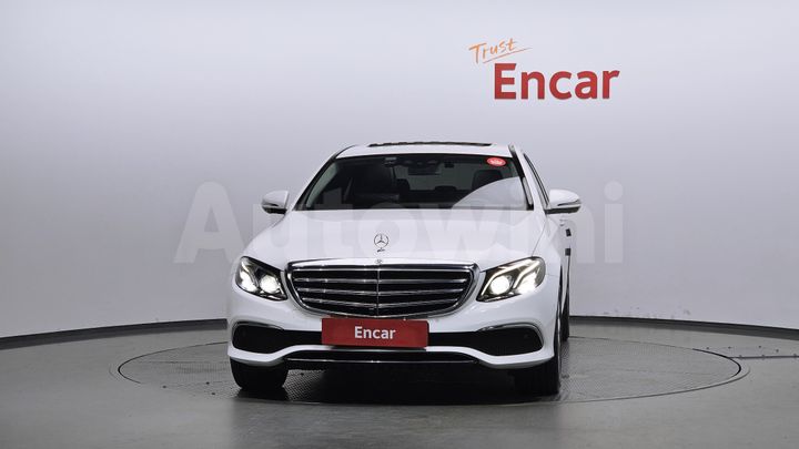 Mercedes Benz E Class 2018 — 3