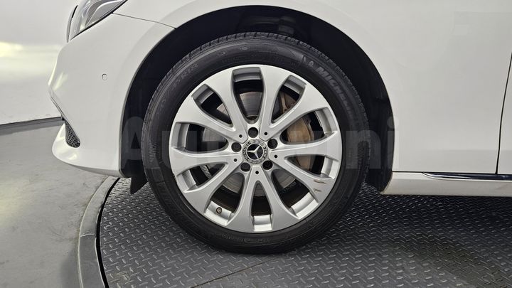 Mercedes Benz E Class 2018 — 5
