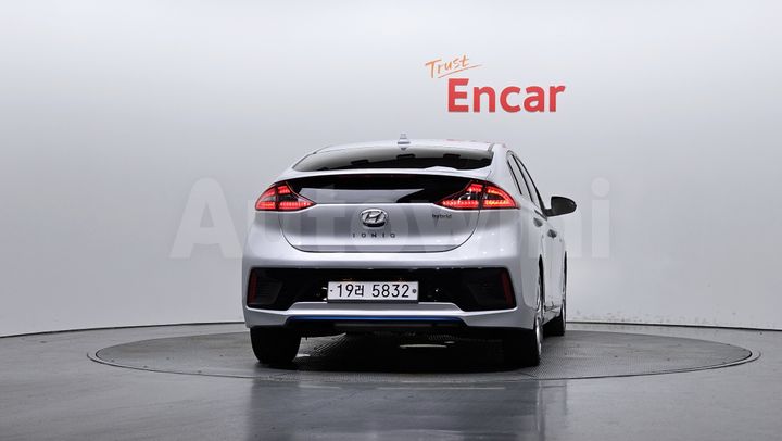 Hyundai Ioniq 2019 — 4