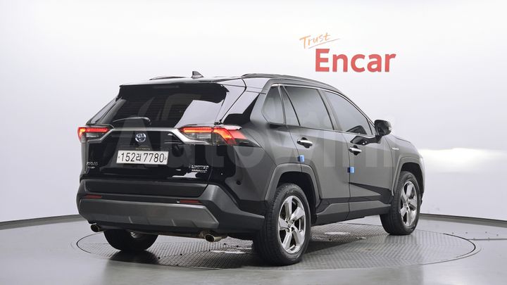 Toyota RAV4 2021 — 2