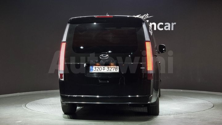 Hyundai Staria 2023 — 4