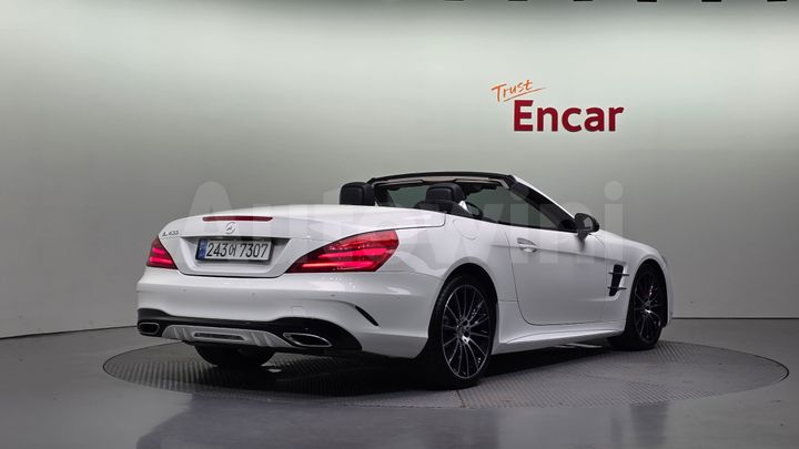 Mercedes Benz SL Class
