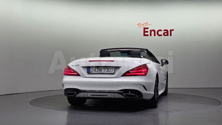 Mercedes Benz SL Class 2017 — 4
