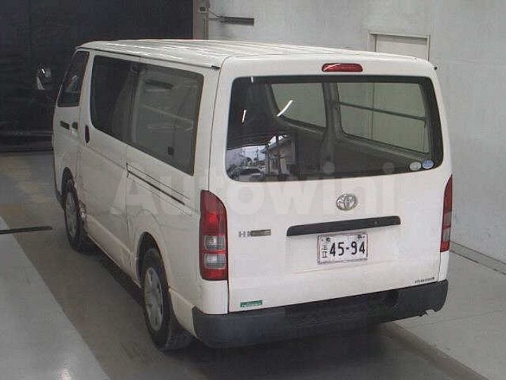 Toyota Hiace 2015 — 3