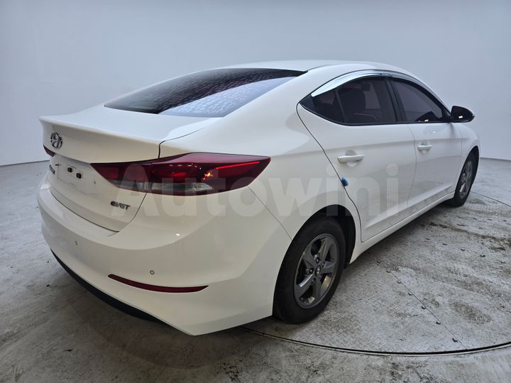 Hyundai Avante 2016 — 4