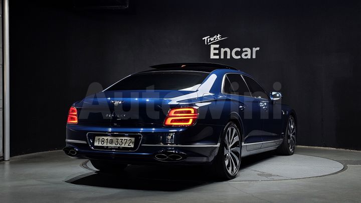 Bentley Flying Spur 2023 — 2