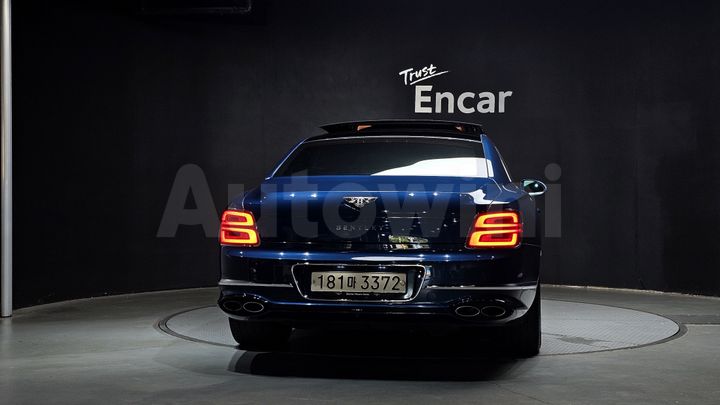 Bentley Flying Spur 2023 — 4