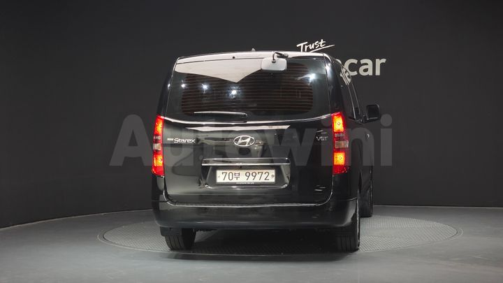 Hyundai Starex 2017 — 4
