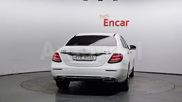 Mercedes Benz E Class 2018 — 4