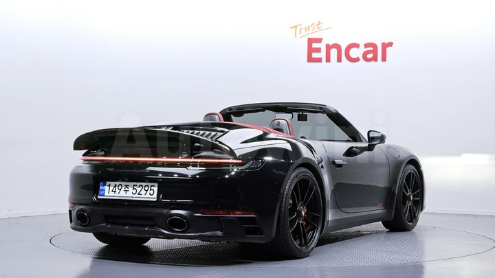 Porsche 911 2022 — 2