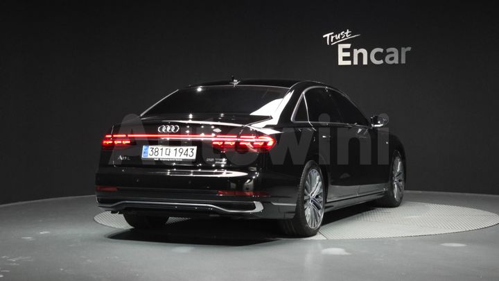 Audi A8 2023 — 2