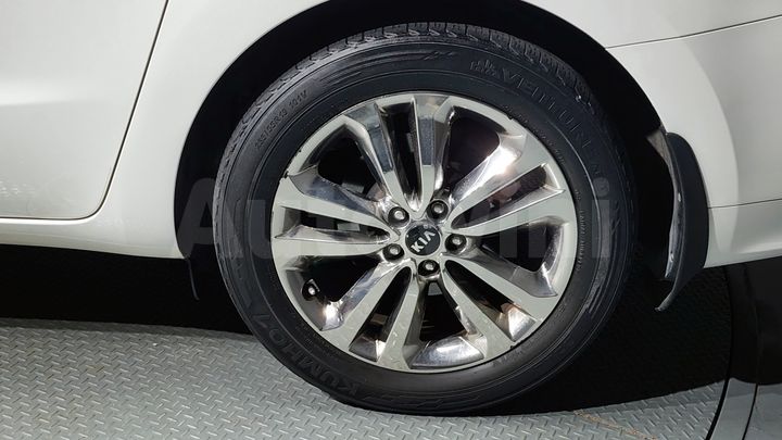 Kia Carnival 2015 — 5