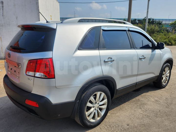 Kia Sorento 2010 — 5