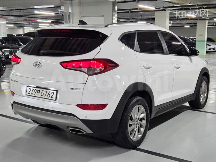 Hyundai Tucson 2017 — 2