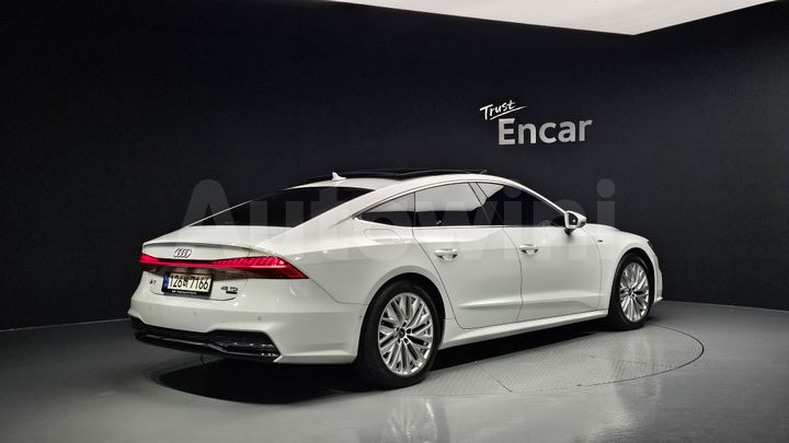 Audi A7 2021 — 2