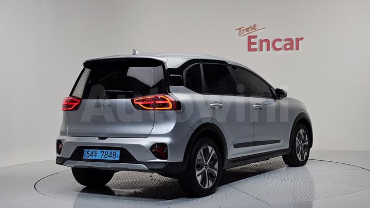 Kia Niro 2023 — 2