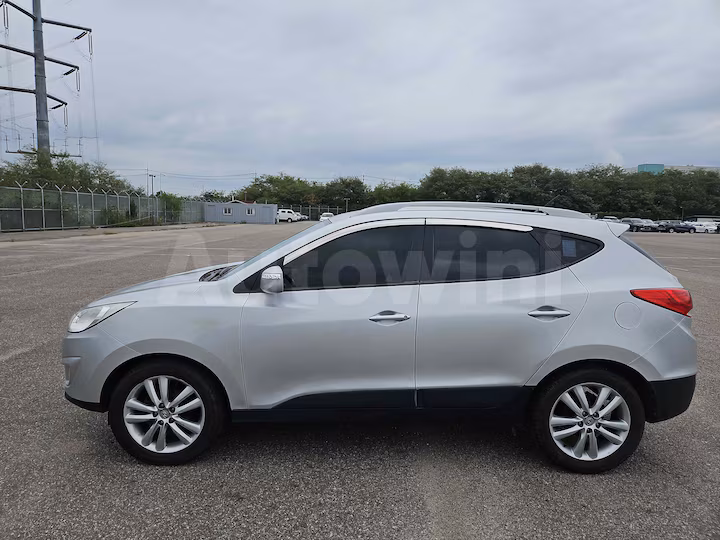 Hyundai Tucson 2010 — 2