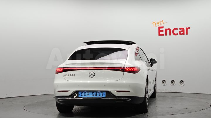 Mercedes Benz EQS 2022 — 4