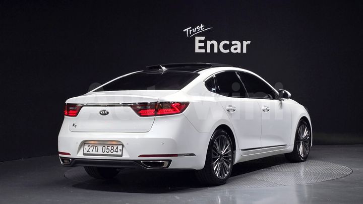 Kia K7 2017 — 2