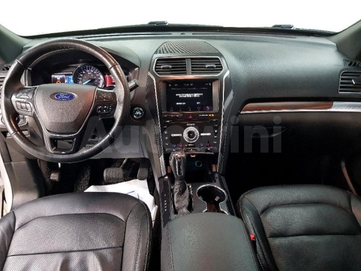 Ford Explorer 2019 — 5