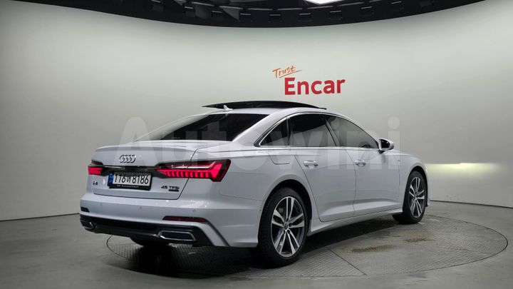 Audi A6 2022 — 2