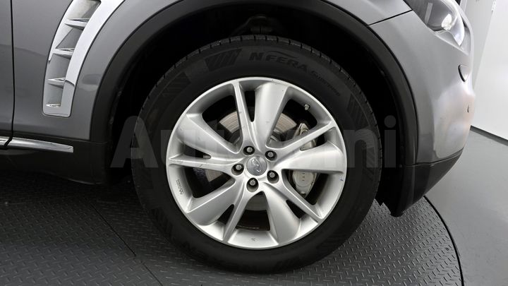 Infiniti FX