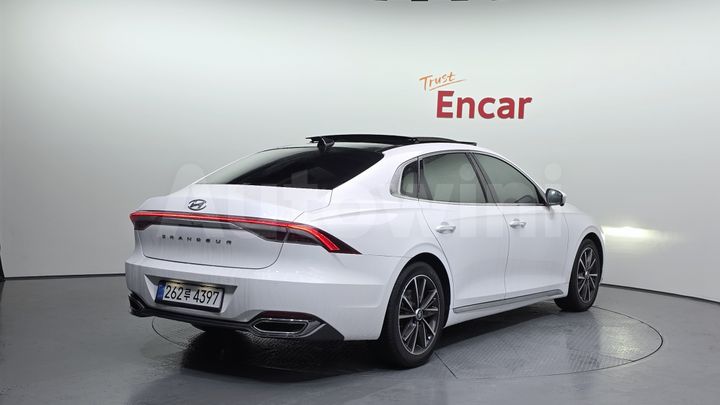 Hyundai Grandeur 2021 — 2