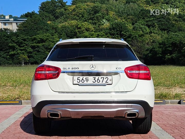 Mercedes Benz GLA Class 2015 — 3