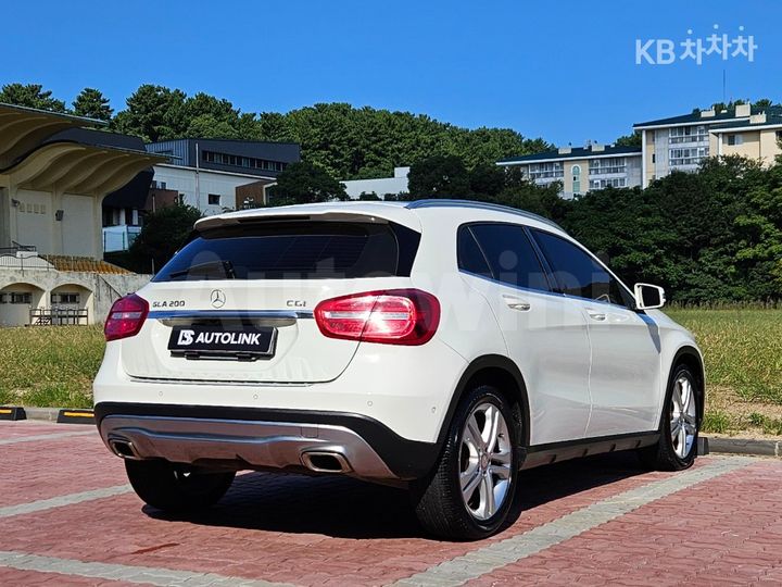 Mercedes Benz GLA Class 2015 — 4
