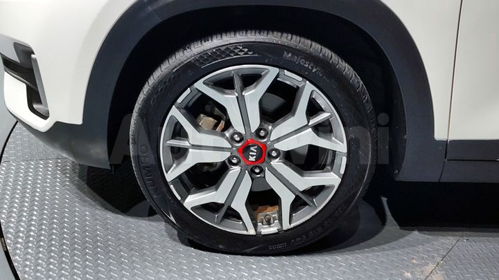 Kia Seltos 2020 — 5