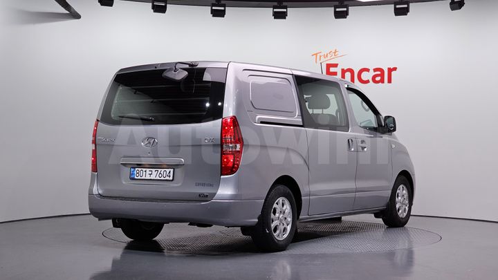 Hyundai Starex 2013 — 2