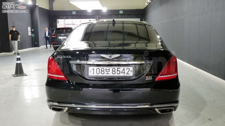 Genesis EQ900 2016 — 4