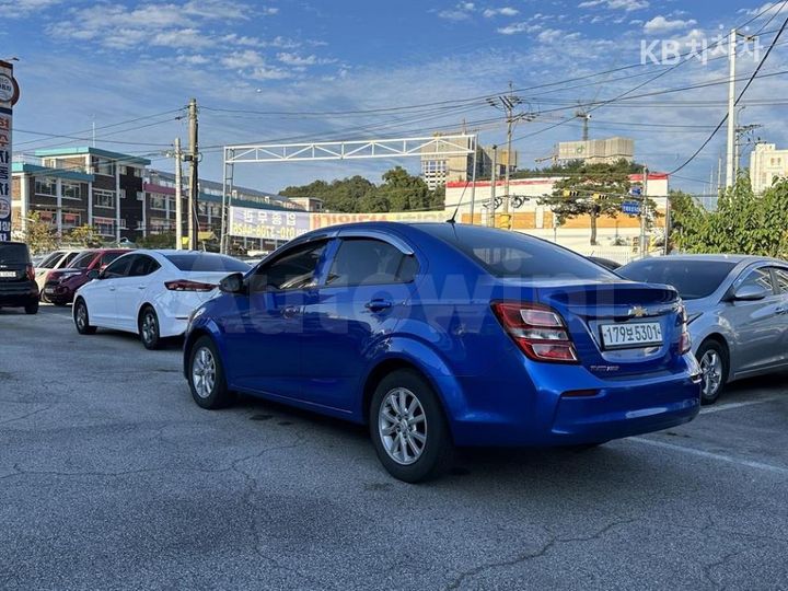 Chevrolet Aveo 2018 — 5