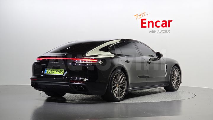 Porsche Panamera 2021 — 2