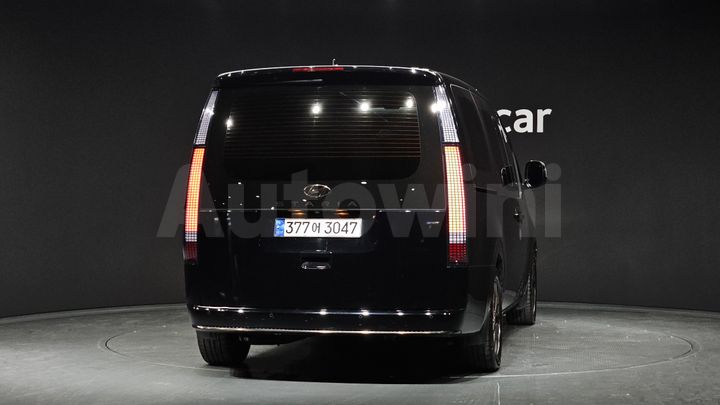 Hyundai Staria 2023 — 4