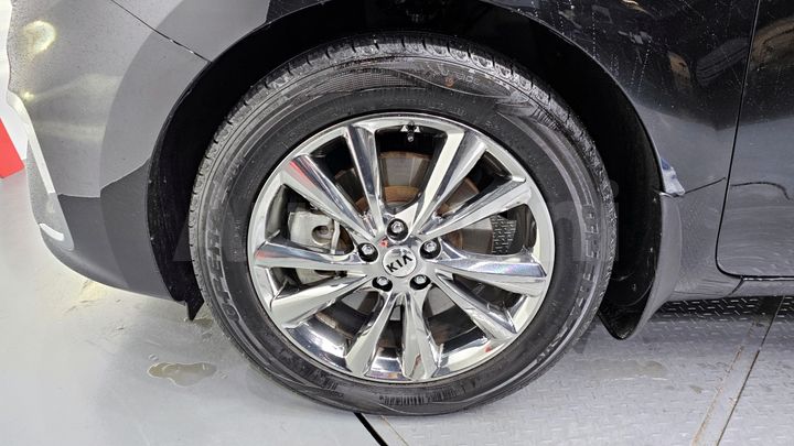 Kia Carnival 2019 — 5